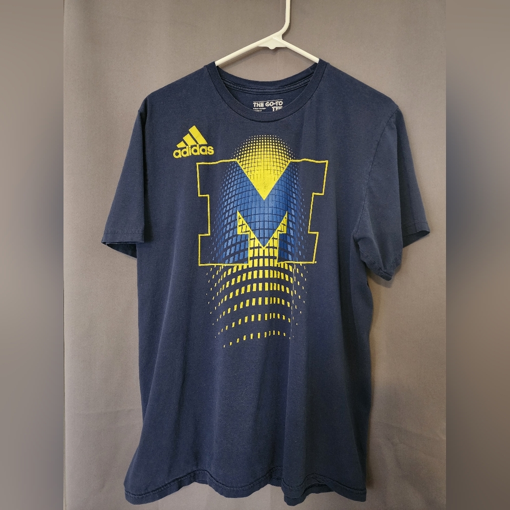 Michigan Wolverines Activewear, Men's Large Blue Adidas The Go To  T-Shirt